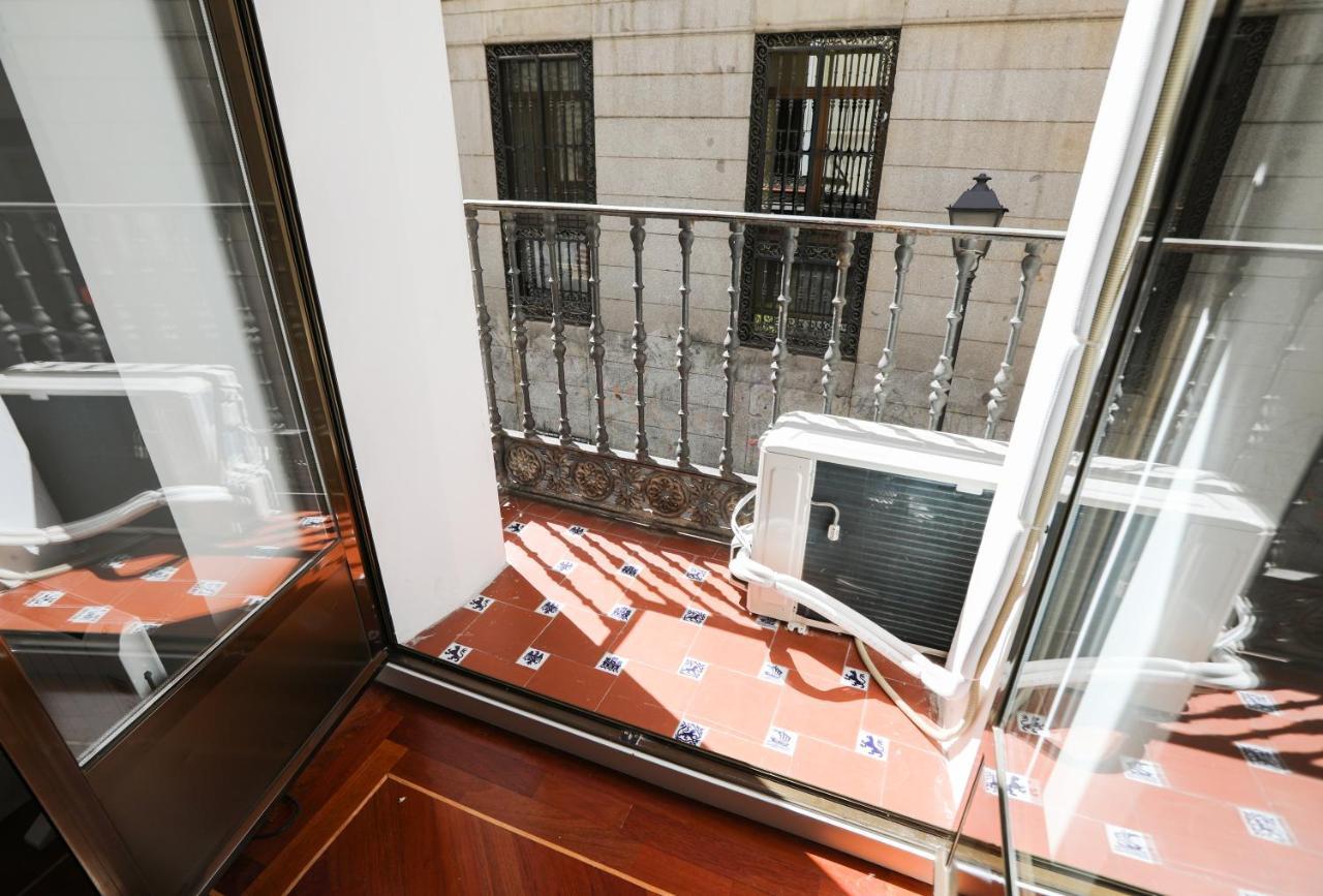 Apartamento Barco Apartment มาดริด ภายนอก รูปภาพ