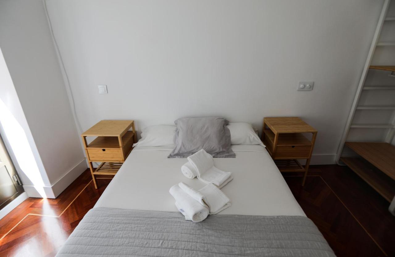 Apartamento Barco Apartment มาดริด ภายนอก รูปภาพ