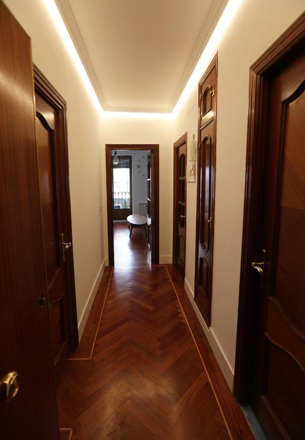 Apartamento Barco Apartment มาดริด ภายนอก รูปภาพ